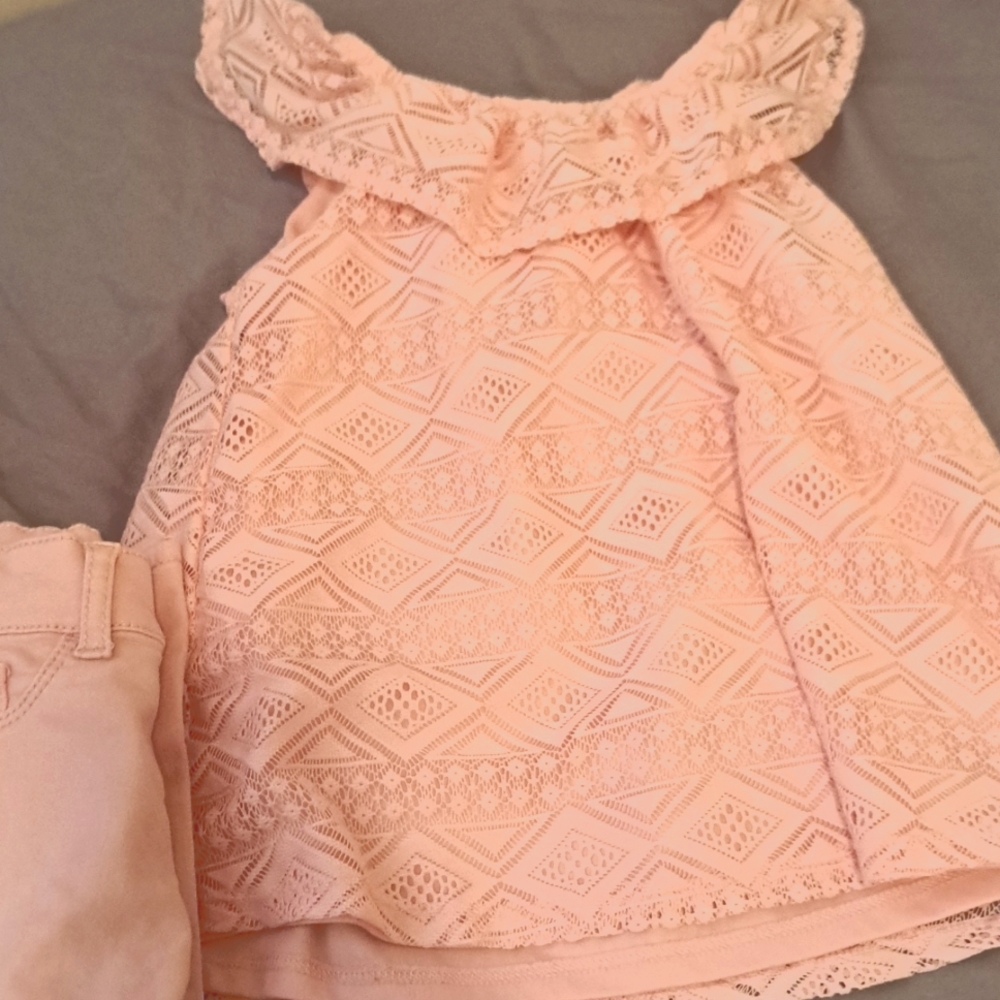 Girls all pink outfit